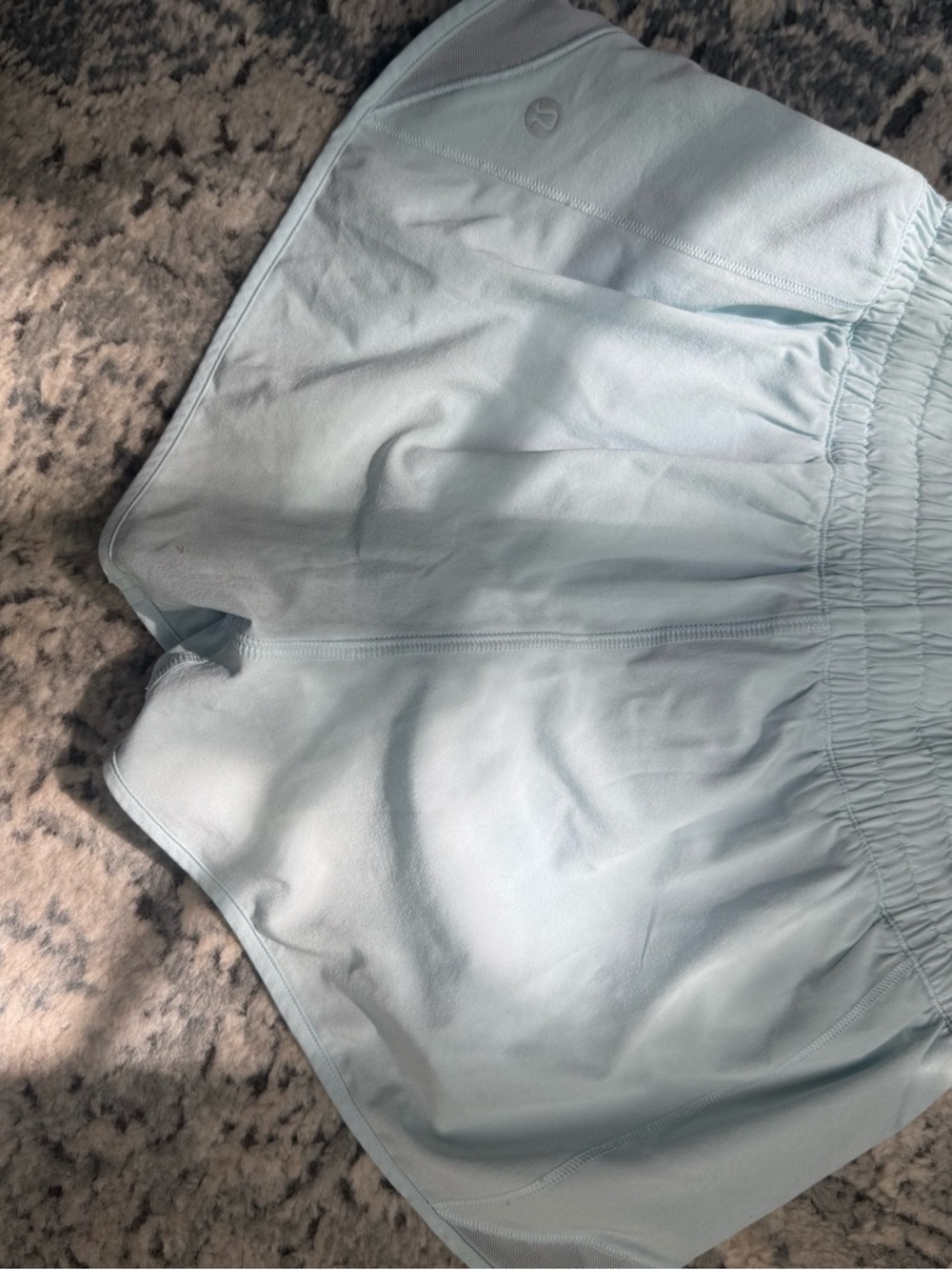 lululemon athletica Light Blue Women's Athletic Shorts size 4, 2.5 inseam